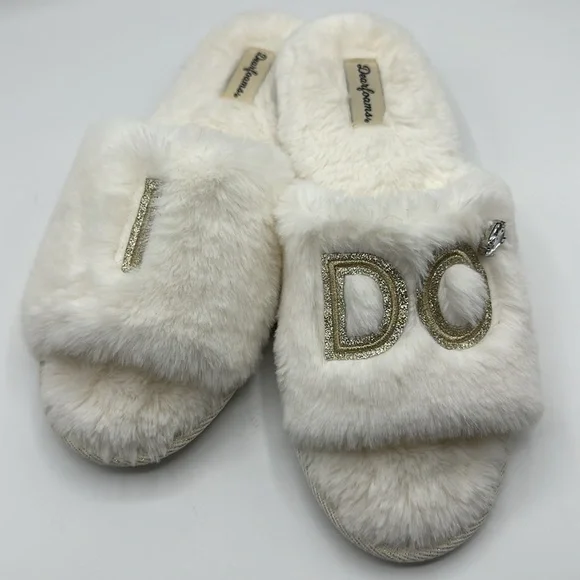 Dearfoams I DO White Fuzzy Bridal Slippers Women's Size Large US 9-10 - Picture 4 of 8